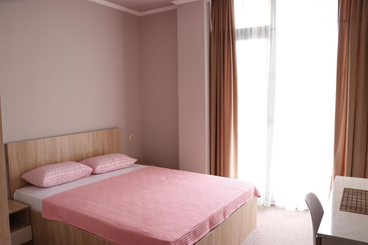 Hotel Riva Kobuleti Esterno foto